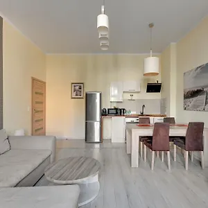 https://bryza-apartament-w-sopocie-by-grand-apartments.sopothotels.com